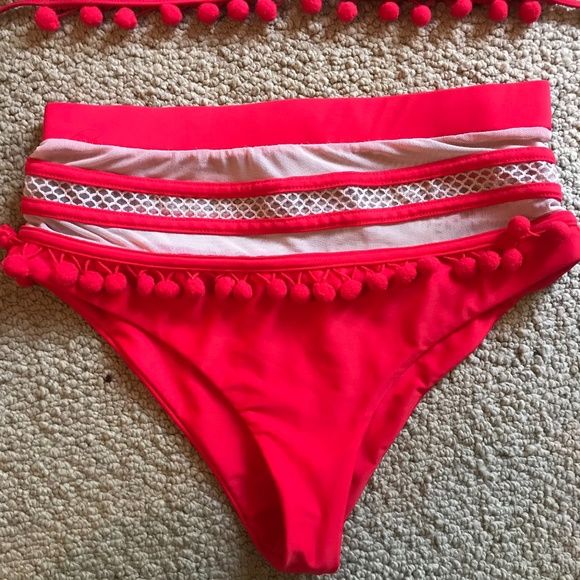 Tularosa Red Swim- XS top, S bottoms - Picture 12 of 15